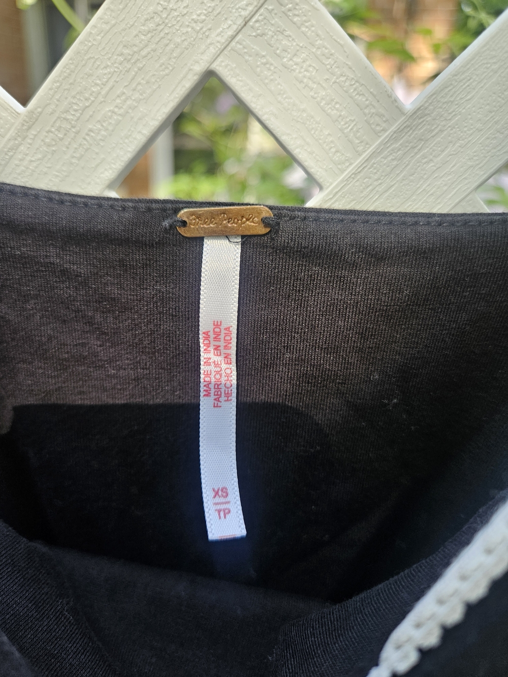 Free People 2 Tone Cropped Tank With Black Body & White Straps, Size XS - Picture 2 of 9